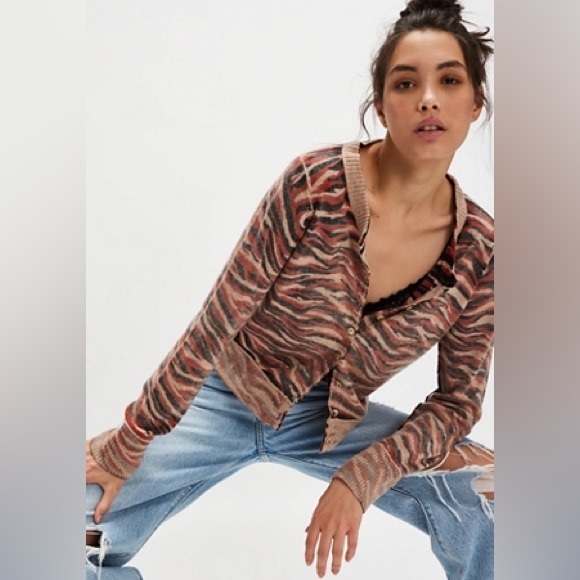 Free People Sweaters - NWOT FREE PEOPLE Cashmere Nocturnal Cardi Tiger Print